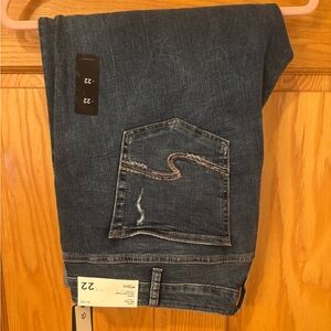 Silver Jeans Elyse Mid Rise Curvy Straight Leg Jeans Size 22 Dark Wash NWT